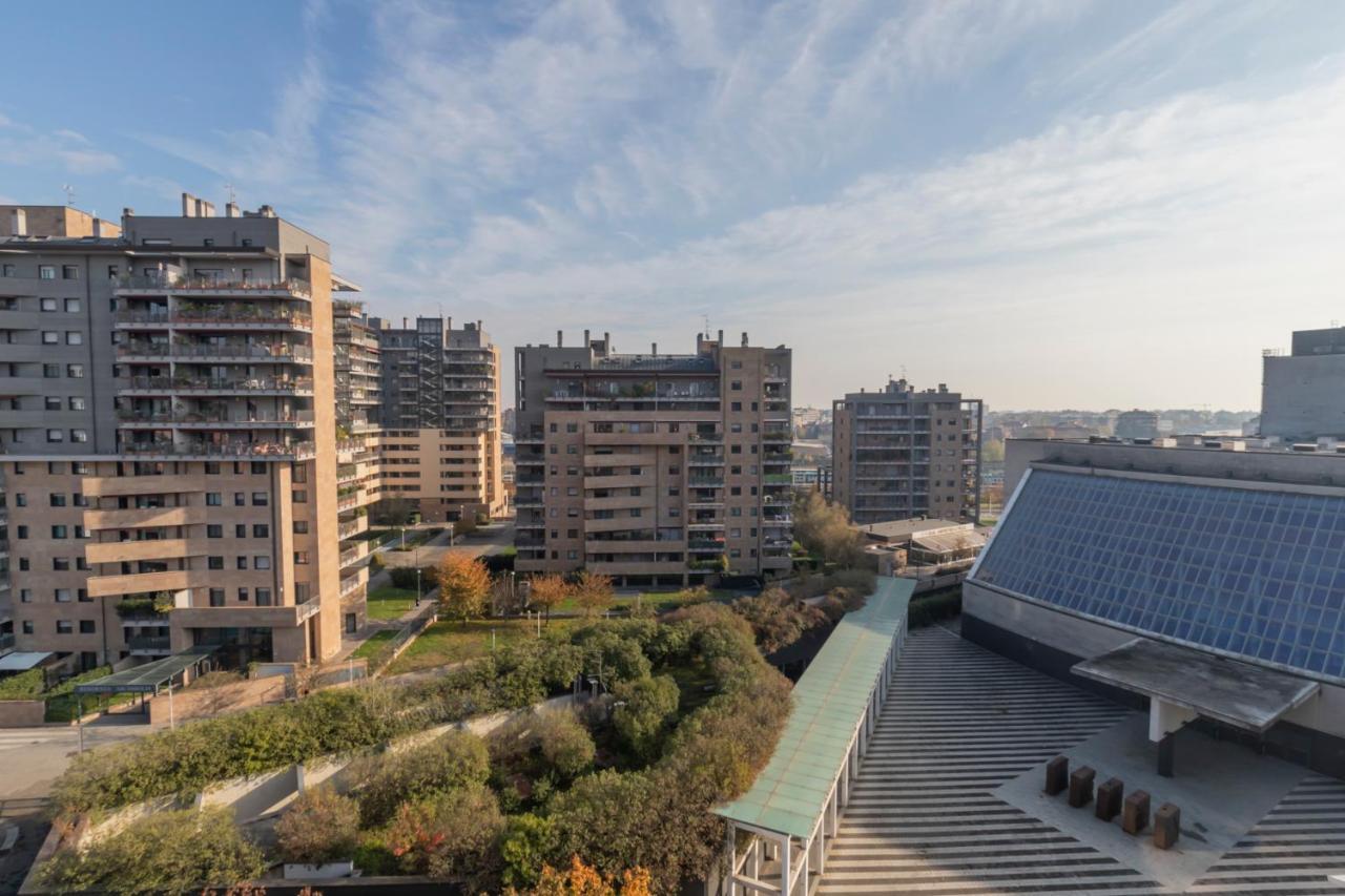 Apartamento Splendida Terrazza Su Arcimboldi - Milano Bicocca Exterior foto