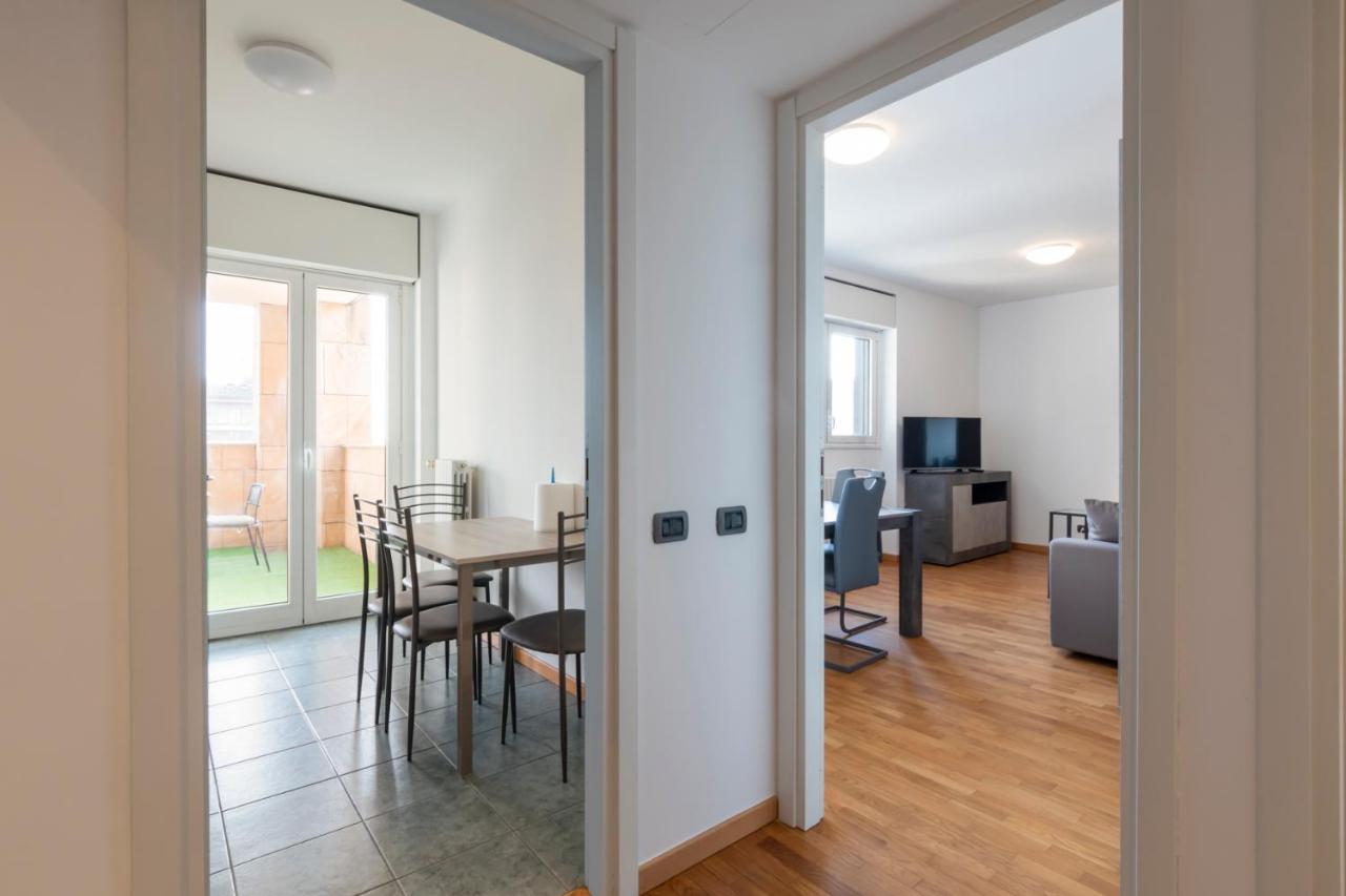 Apartamento Splendida Terrazza Su Arcimboldi - Milano Bicocca Exterior foto